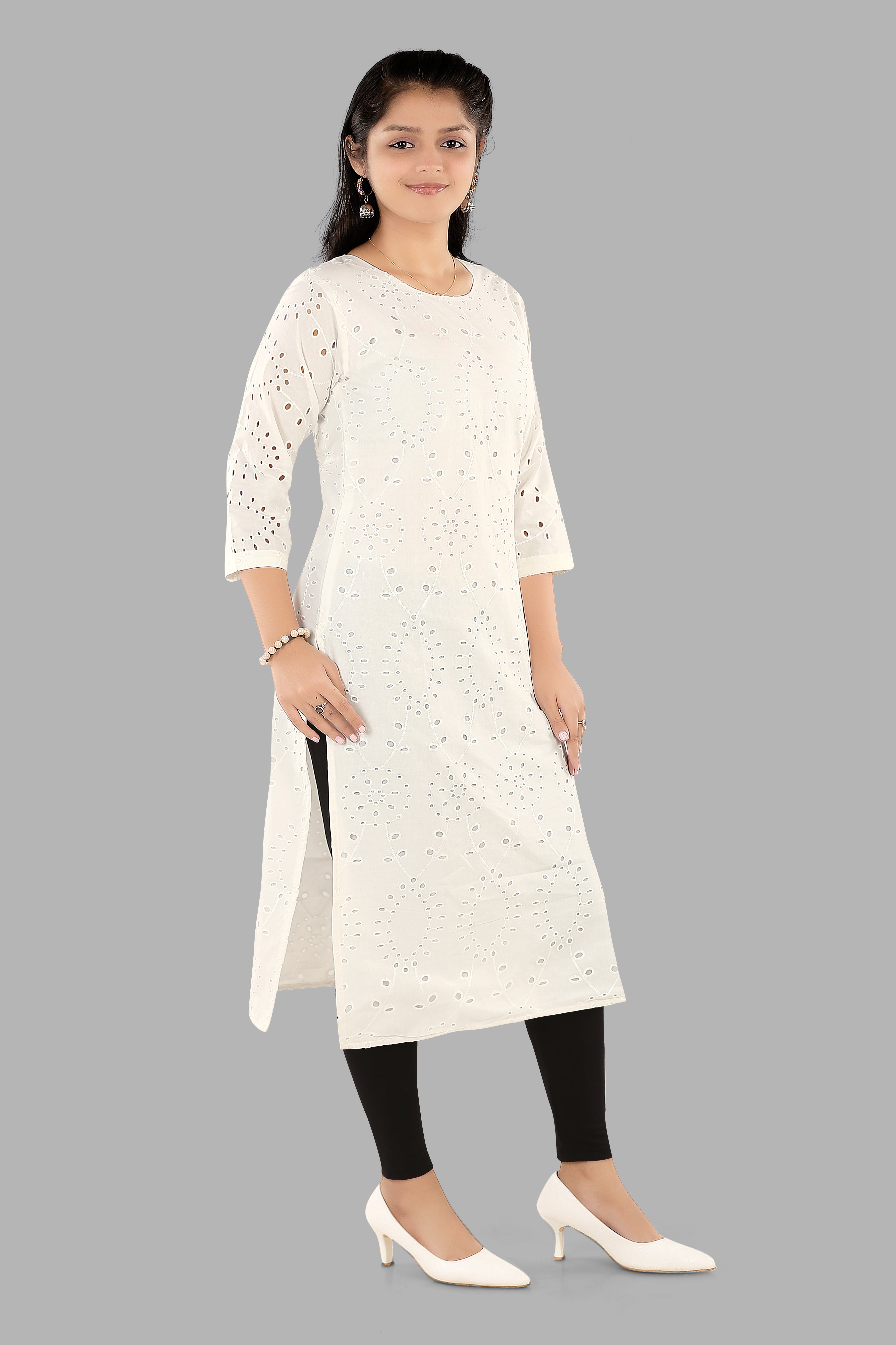 Hakoba Embroidery kurti