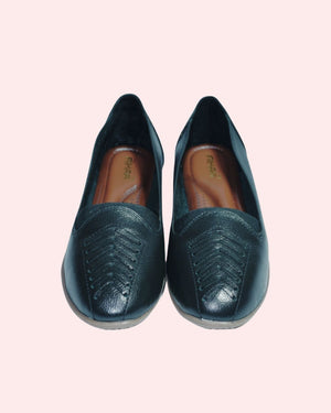 Comfortable women’s black loafers by AIKAA
