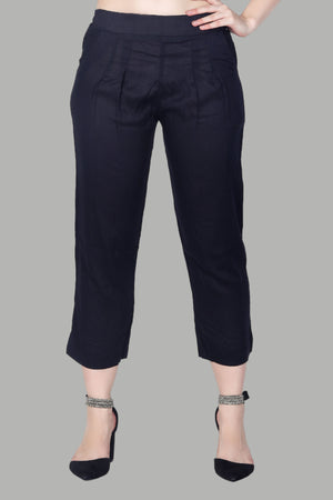 Elegant black casual straight pants for daily wear