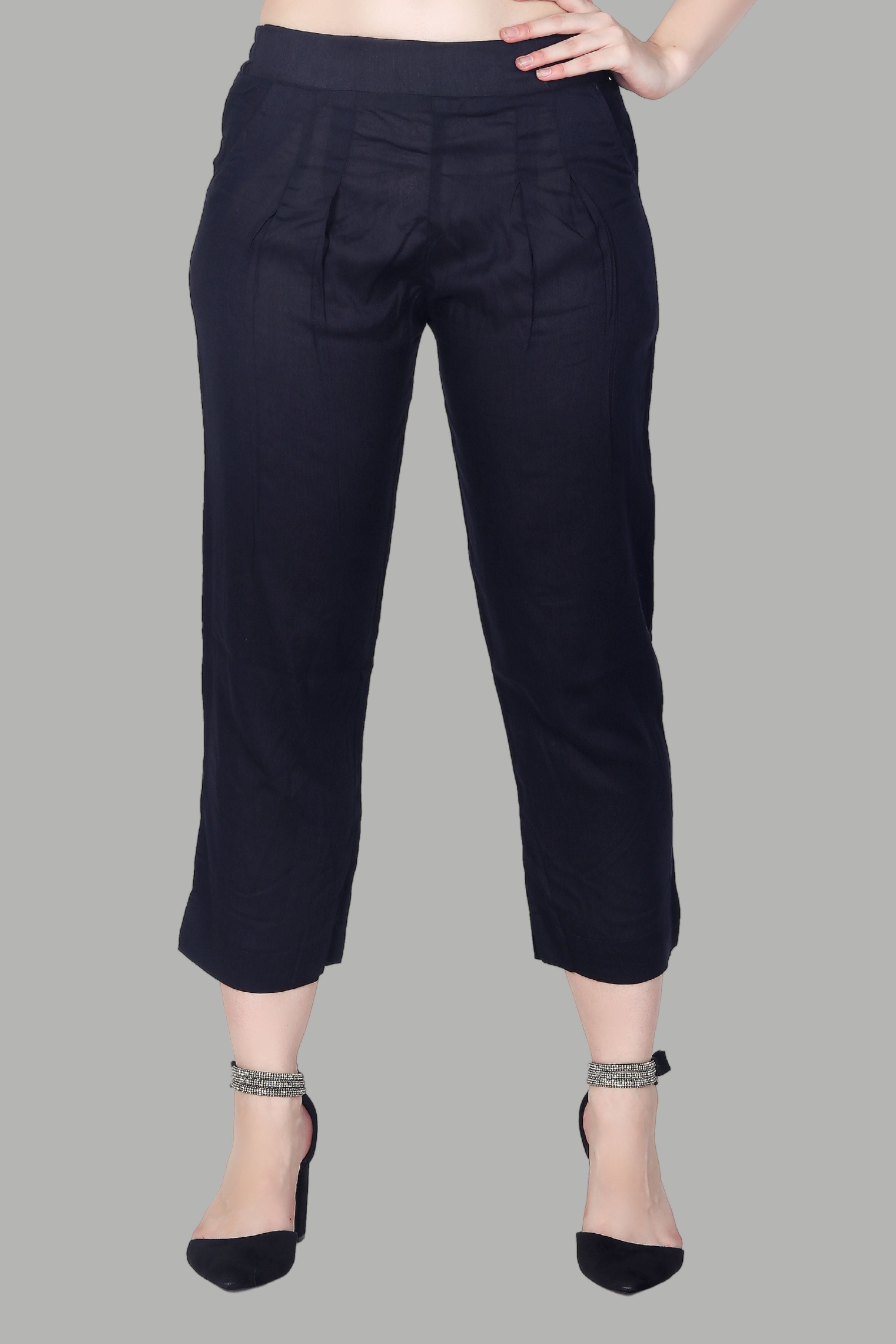 Elegant black casual straight pants for daily wear