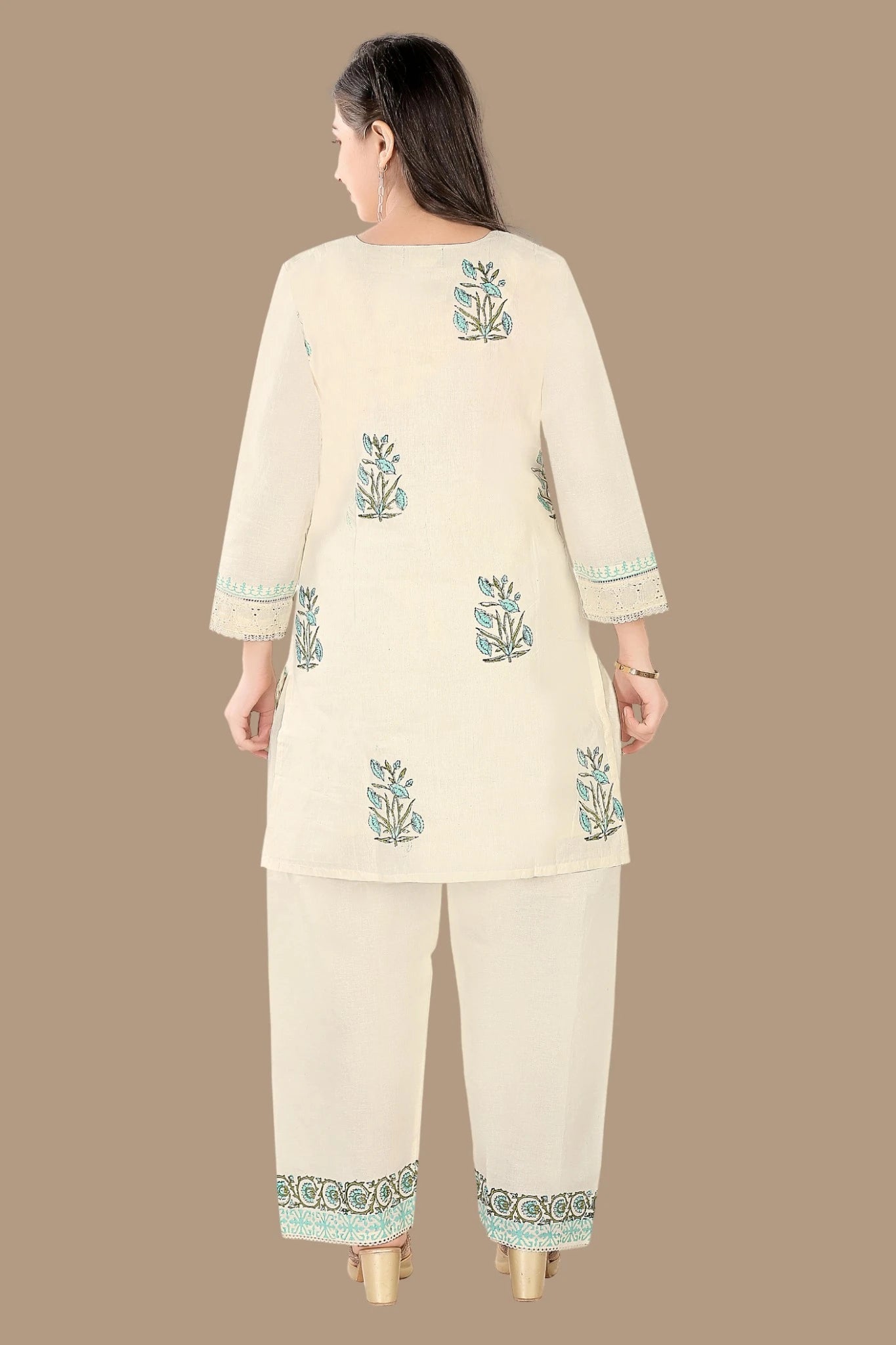 Elegant ethnic chikankari kurti set by AIKAA