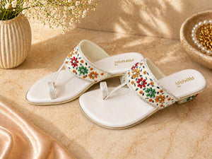 AIKAA Indian ethnic footwear in white for women