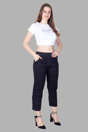 Stylish black straight fit pants for women
