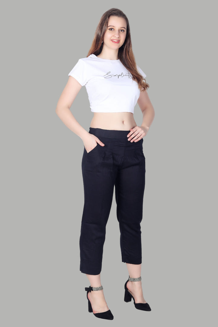 Stylish black straight fit pants for women