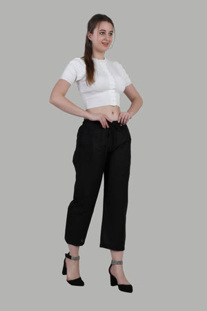 Stylish black straight fit pants for women
