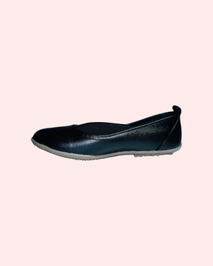 Elegant black leather shoes for daily wear