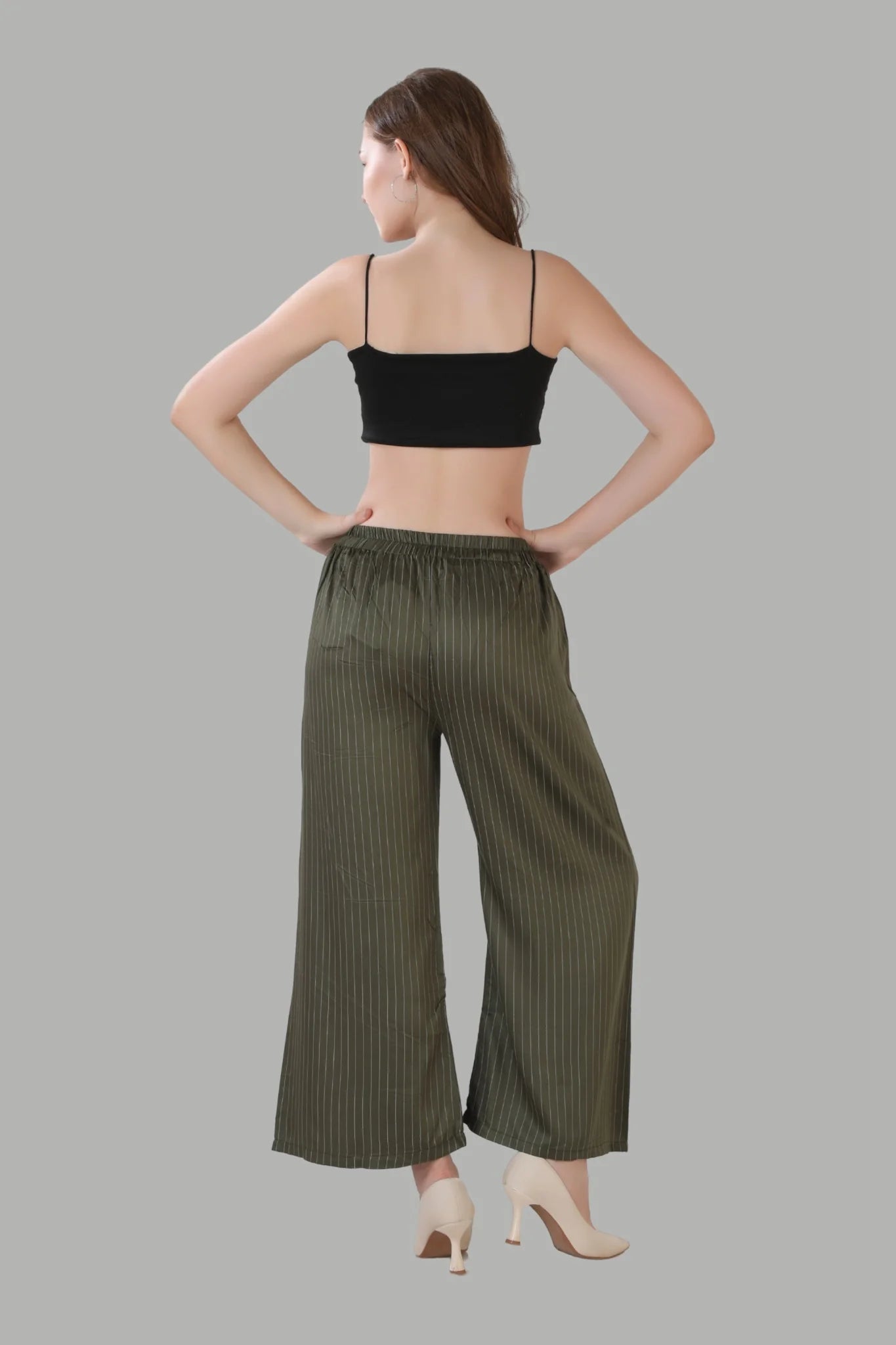 Elegant green palazzo trousers for casual wear