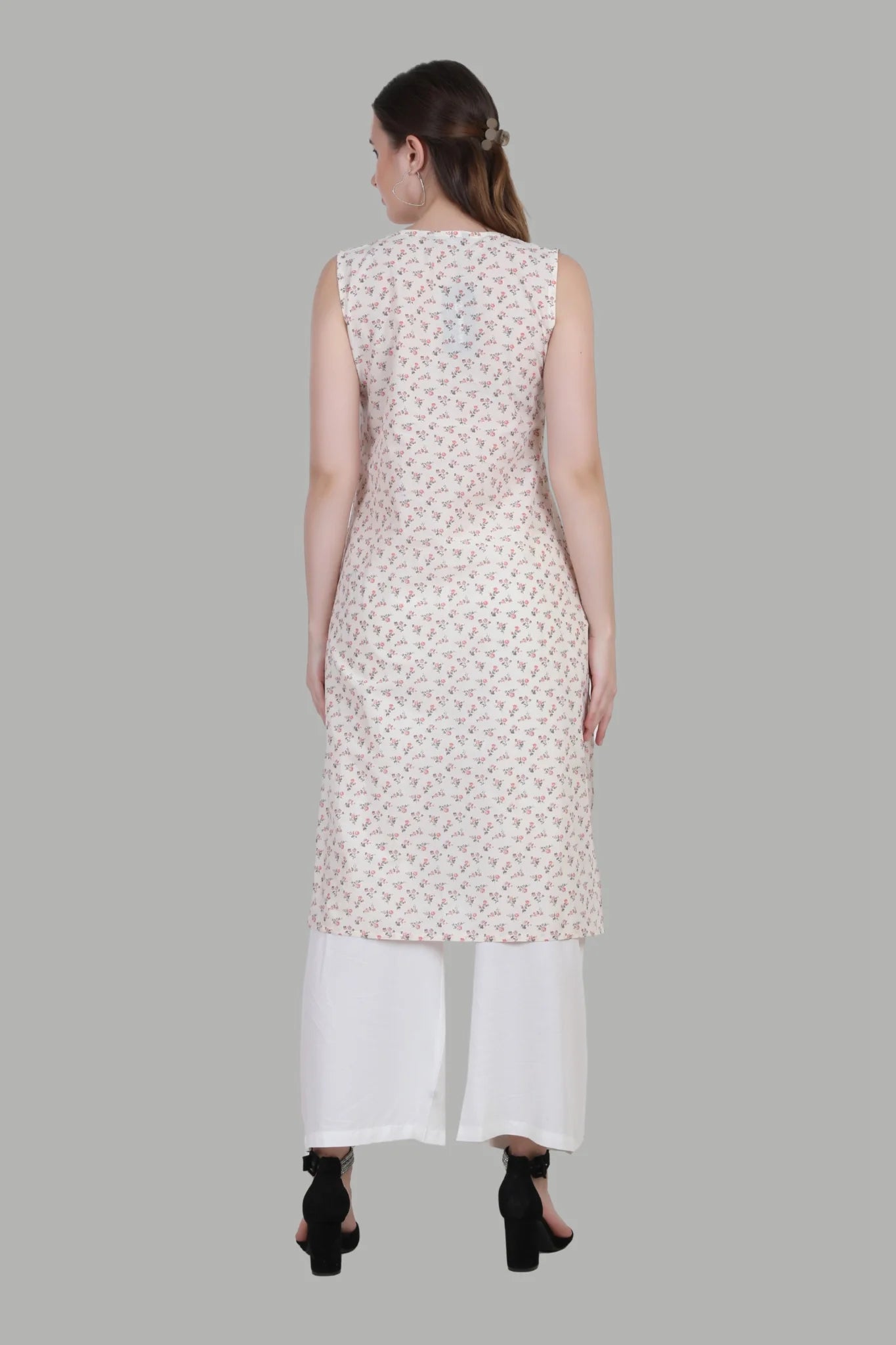 Comfortable women’s classic kurti for daily wear