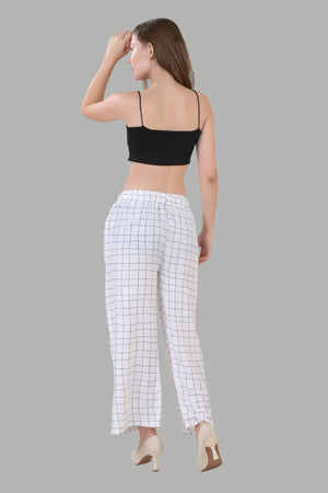 Elegant white wide leg palazzo with black line pattern