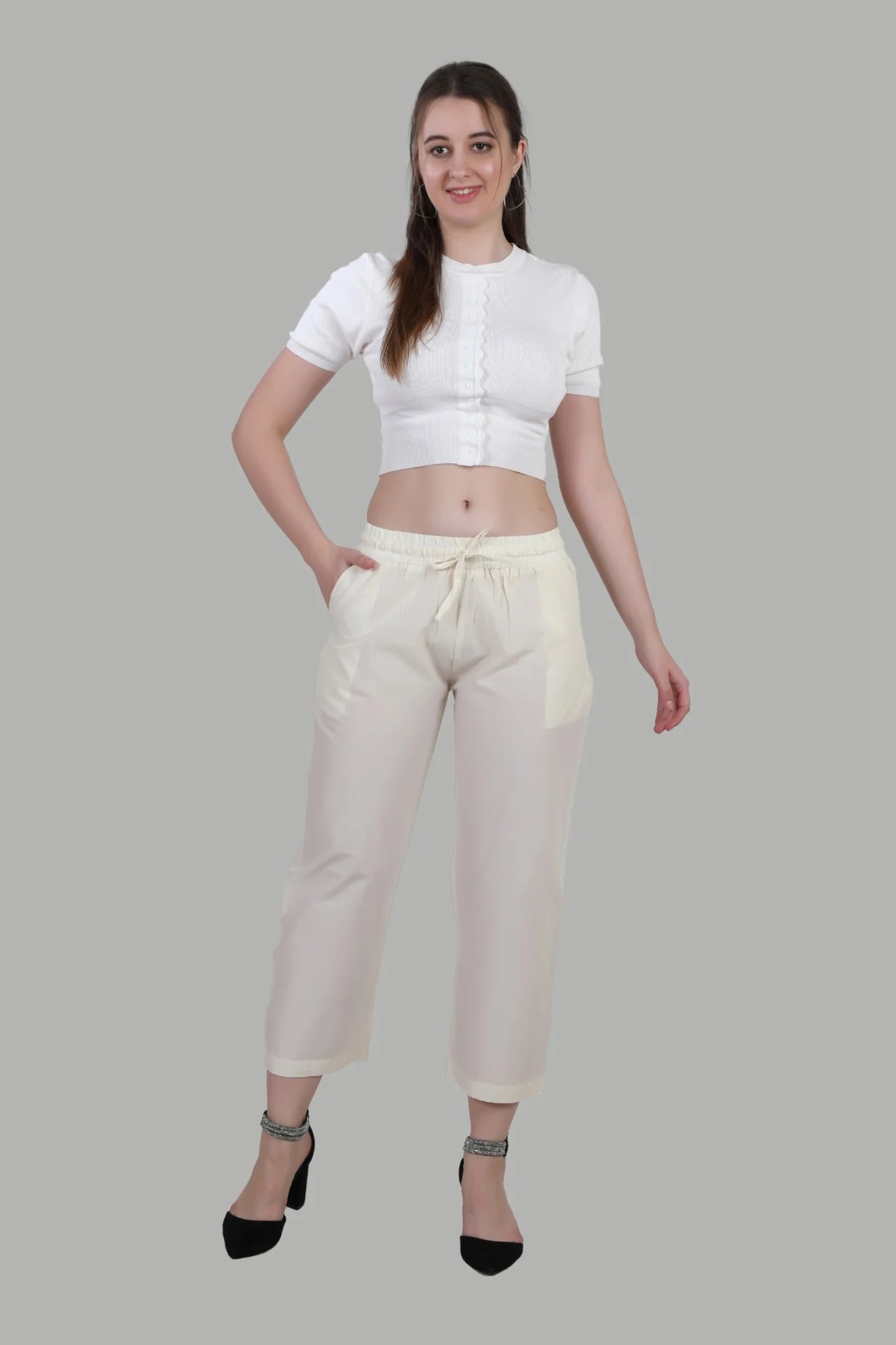 Stylish white straight fit pants for women