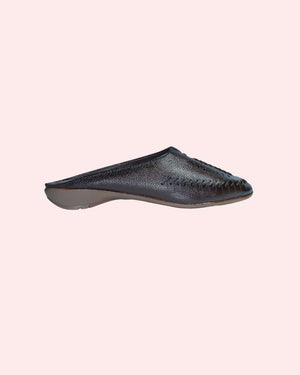 Fashionable brown leather slip-on flats for girls and women