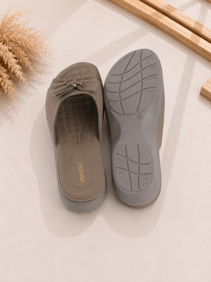 Fashionable brown comfy slides for girls and women